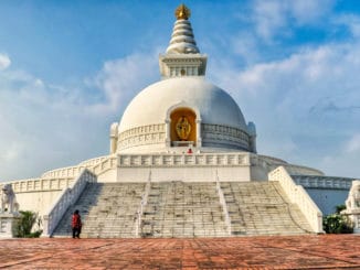 UNESCO Weltkulturerbestätten in Nepal Weltfriedenspagode in Lumbini