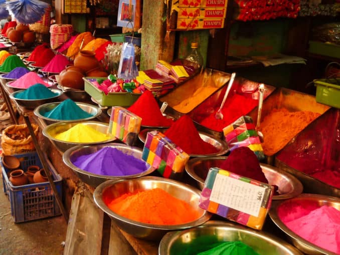 Farben für das Holi-Fest