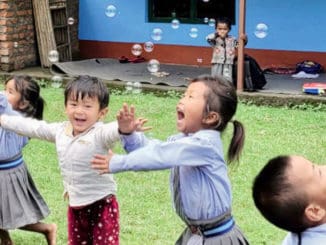Hilfsprojekt: Wiederaufbau Kindergarten Majhagau Hilfsprojekt: Wiederaufbau Kindergarten Majhagau