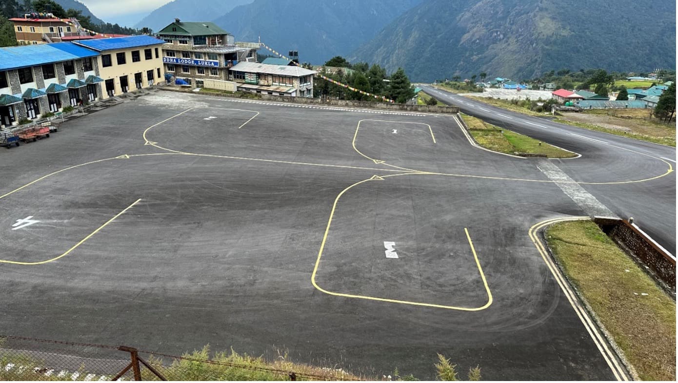 Lukla Airport2